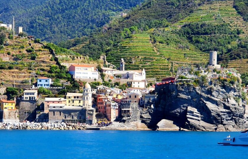 BLOG: Visitare le Cinque Terre da un hotel per soli adulti Moneglia